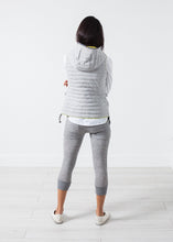 Primula Vest in Light Grey
