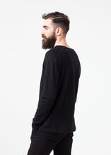 Daris Tee in Black
