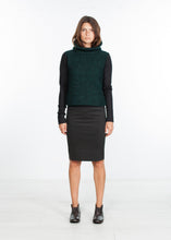 Boucle Turtle Neck in Green/Black

