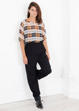 Contrast Cuff Pant in Black
