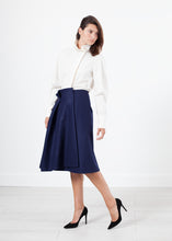 Full Collar Poplin Blouse in Off White
