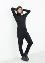 Highsoft Cropped Sweat in Black
