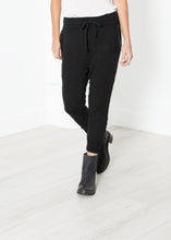 Highsoft Cropped Sweat in Black
