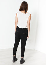 Highsoft Cropped Sweat in Black
