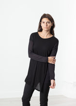 Laurier Tee in Black/Navy
