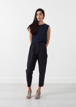 Relaxed Trouser
