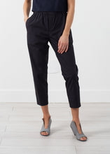 Relaxed Trouser
