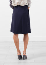 Deep Pocket Skirt

