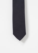 Basic Tie

