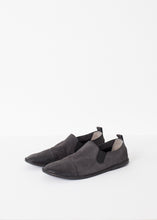 Low Chelsea Boot in Black
