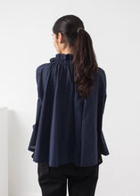 Ruffled Cabin Top

